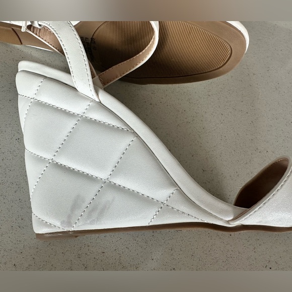 Lulus Wedge Sandal - Picture 4 of 5